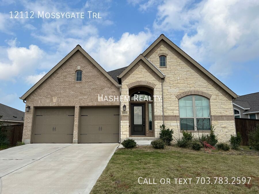 12112 Mossygate Trl in Manor, TX - Building Photo