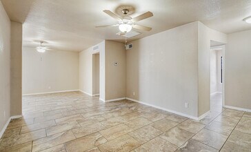 5301 Marcillus Ave in El Paso, TX - Building Photo - Building Photo