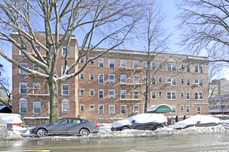 143-15 Bowne St in Flushing, NY - Building Photo - Building Photo