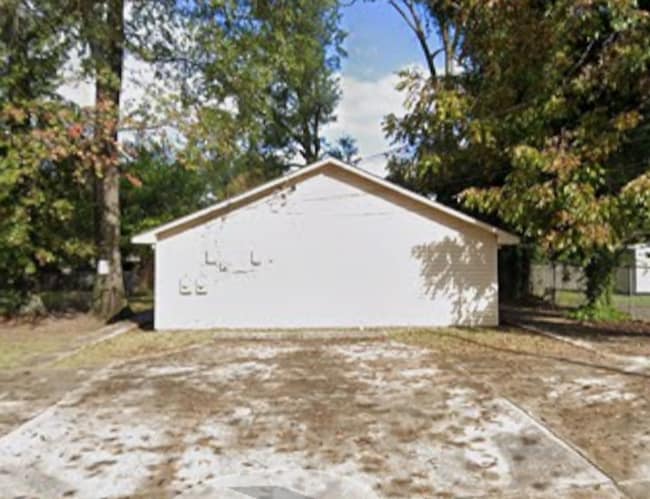 property at 621 24th St