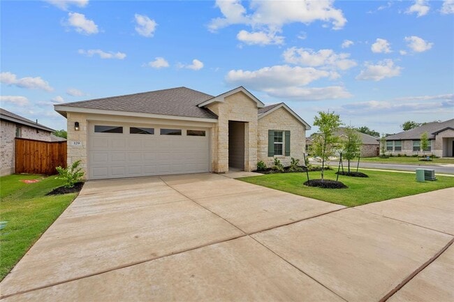 129 Bruin Paw Dr in Georgetown, TX - Building Photo - Building Photo