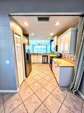 5691 Key Largo Ct in Bradenton, FL - Foto de edificio - Building Photo