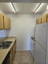 1766 Abbey Rd in West Palm Beach, FL - Building Photo - Building Photo