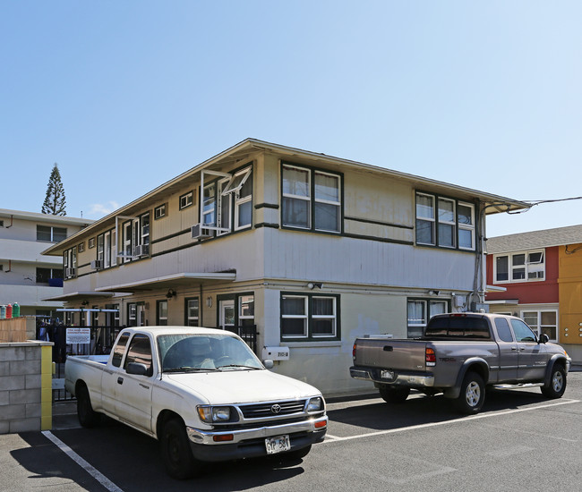 731 Menehune Ln in Honolulu, HI - Foto de edificio - Building Photo