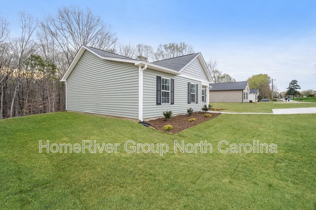 2809 Carrollwood Dr in Winston-Salem, NC - Foto de edificio - Building Photo