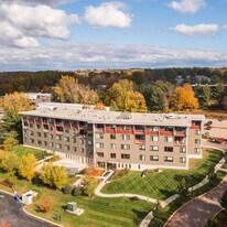 Bartlett Brook in South Burlington, VT - Building Photo