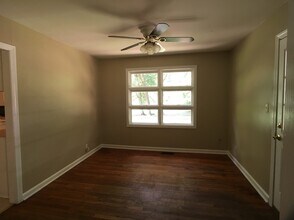 307 32nd E Pl in Tuscaloosa, AL - Building Photo - Building Photo