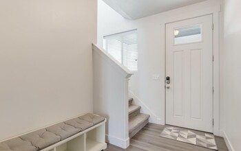 7498 N Hutch Ln in Eagle Mountain, UT - Foto de edificio - Building Photo
