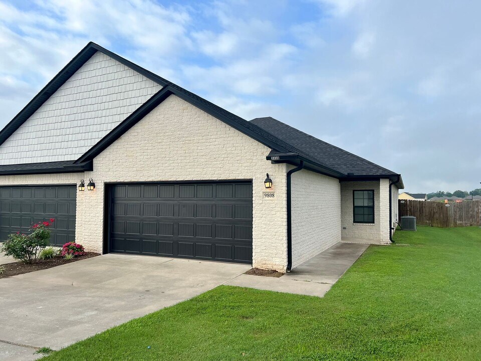 9808 Haven Blvd in Fort Smith, AR - Building Photo