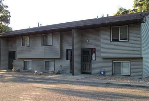 1276 72nd Ave NE in Fridley, MN - Foto de edificio - Building Photo