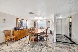 3940 Inverrary Blvd in Lauderhill, FL - Building Photo - Building Photo