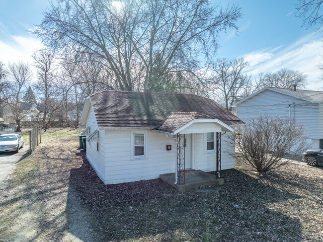 property at 1022 Greenleaf St