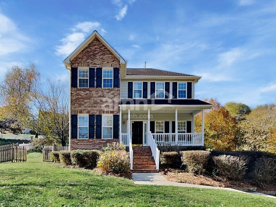 4130 Leinbach Dr in Winston-Salem, NC - Foto de edificio