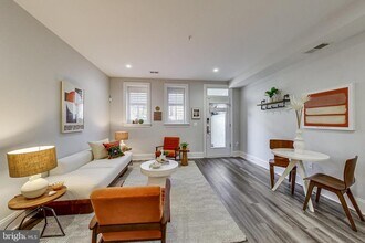 819 D St NE in Washington, DC - Building Photo - Building Photo