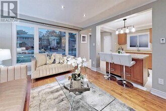 65 Holcolm Rd in Toronto, ON - Building Photo - Building Photo