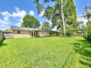 16914 David Glen Dr in Friendswood, TX - Building Photo - Building Photo