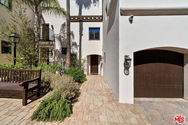 11937 Sunset Blvd-Unit -3 in Los Angeles, CA - Foto de edificio - Building Photo