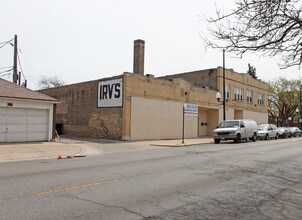 5154 Wolfram Ave in Chicago, IL - Building Photo - Building Photo