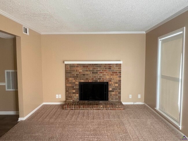 137 N Springs Ct in Macon, GA - Building Photo - Building Photo