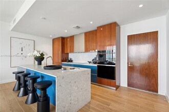 2678 Tigertail Ave, Unit 1202B in Miami, FL - Building Photo - Building Photo