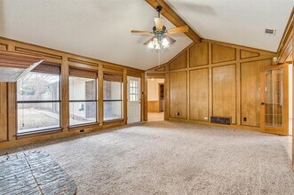 2512 Silverthorne Dr in Dallas, TX - Building Photo - Building Photo