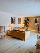 6003 SE Riverboat Dr in Stuart, FL - Building Photo - Building Photo