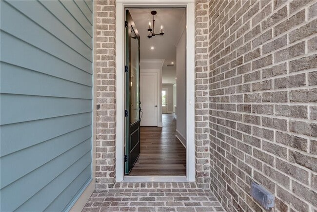 435 Maplewood Dr in Roswell, GA - Building Photo - Building Photo