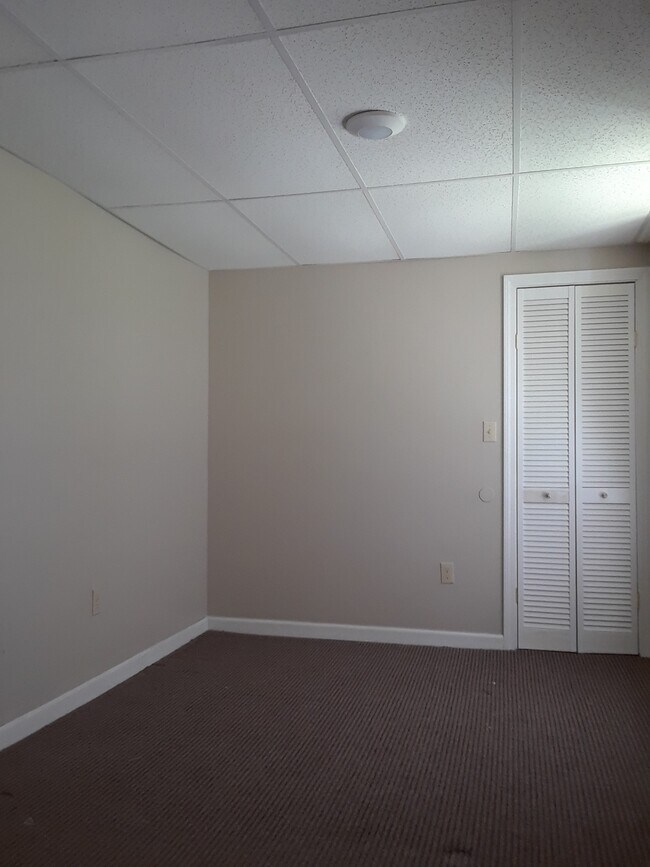 479 School St Apartments and Nearby Athol Apartments For Rent Athol, MA