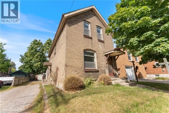 property at 150 Elgin St