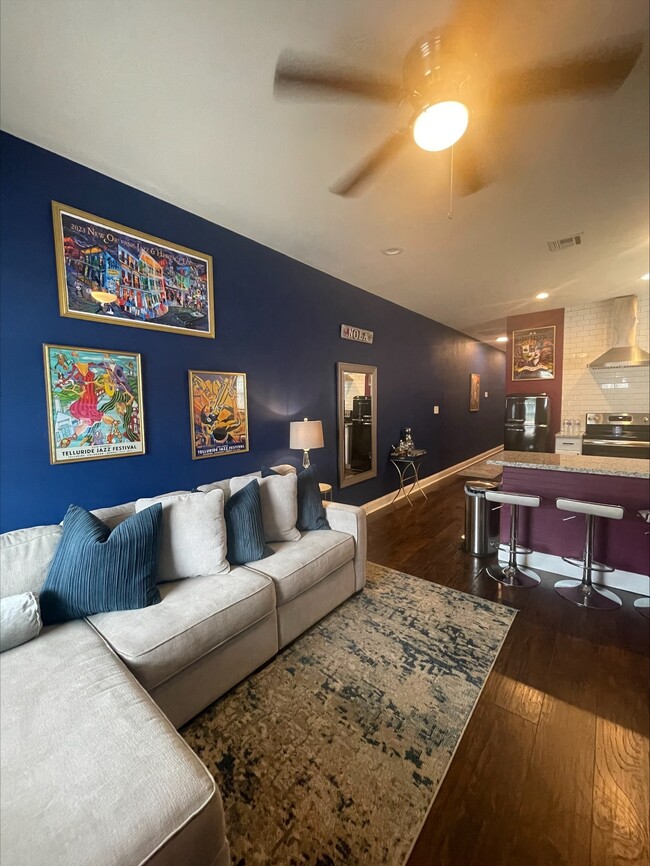 property at 1412 Joliet St