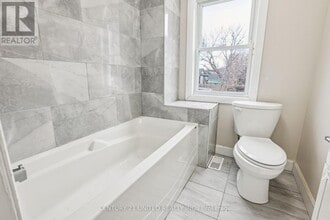 19 Bailey St in St Catharines, ON - Building Photo - Building Photo