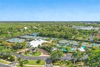 1390 Sweetwater Cove in Naples, FL - Building Photo - Building Photo