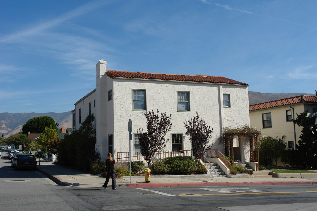 860 Osos St in San Luis Obispo, CA - Building Photo