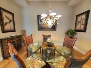 1211 Chelmsford Ct in Naples, FL - Building Photo - Building Photo