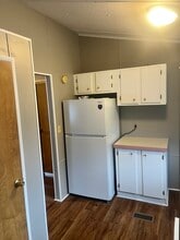 196 Store Ln in Jellico, TN - Building Photo - Building Photo