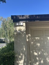 1129 Cedar Creek Dr in Modesto, CA - Building Photo - Building Photo