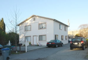 1347-1349 Warner Ave in Sunnyvale, CA - Building Photo