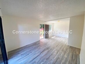 2069 California Ave in Wahiawa, HI - Building Photo - Building Photo