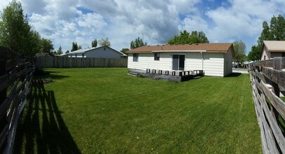 421 Summit Dr in Riverton, WY - Building Photo - Building Photo