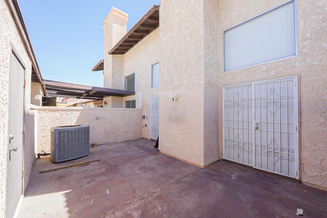 property at 2155 S 14th Ave