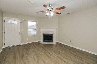 11138 Silver Aspen Ct in Hampton, GA - Building Photo - Building Photo