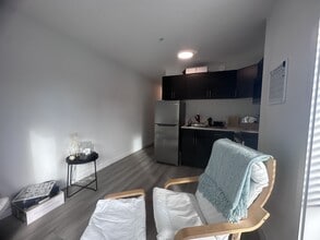 995 England Ave in Courtenay, BC - Building Photo - Building Photo