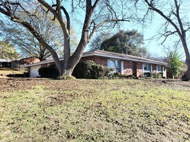 484 Planters Rd in Montgomery, AL - Building Photo
