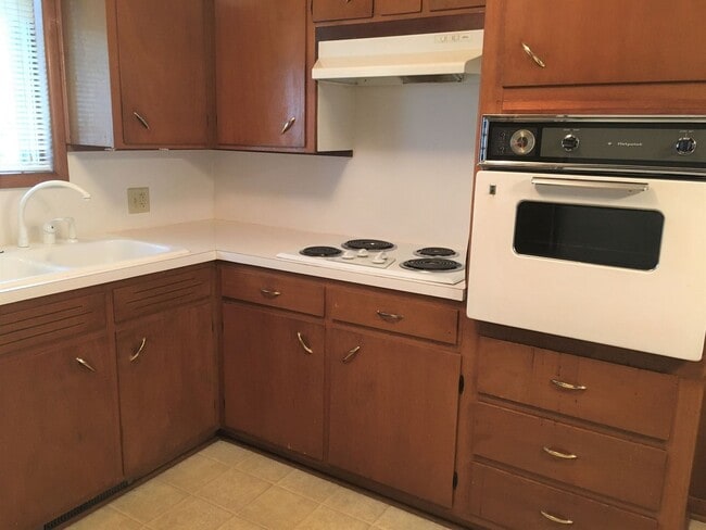 property at 839 S Link Ave
