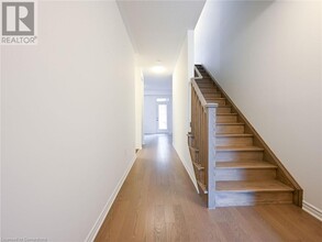 4045 Saida St in Mississauga, ON - Building Photo - Building Photo