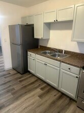 555 W 6th St in Riviera Beach, FL - Building Photo - Building Photo