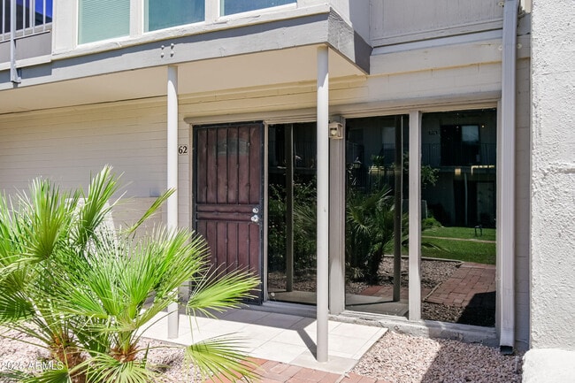 property at 4142 E Calle Redonda