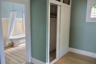 2441 Hord Ave in Jennings, MO - Foto de edificio - Building Photo