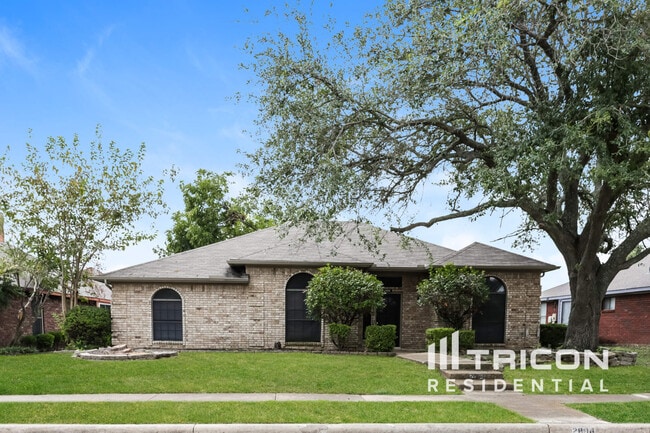 property at 2804 Beau Dr
