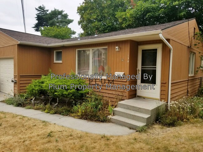 property at 134 SW Higgins Ave